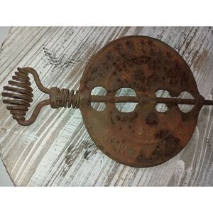 GRISWOLD:  Rustic, Vintage Steel Reversible 6-inch Spindle - New American